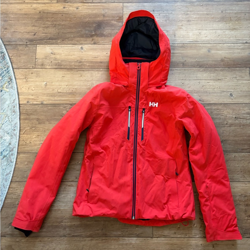 Selling a Helly Hanson Women's (Alphelia LIFALOFT™ Ski Jacket)